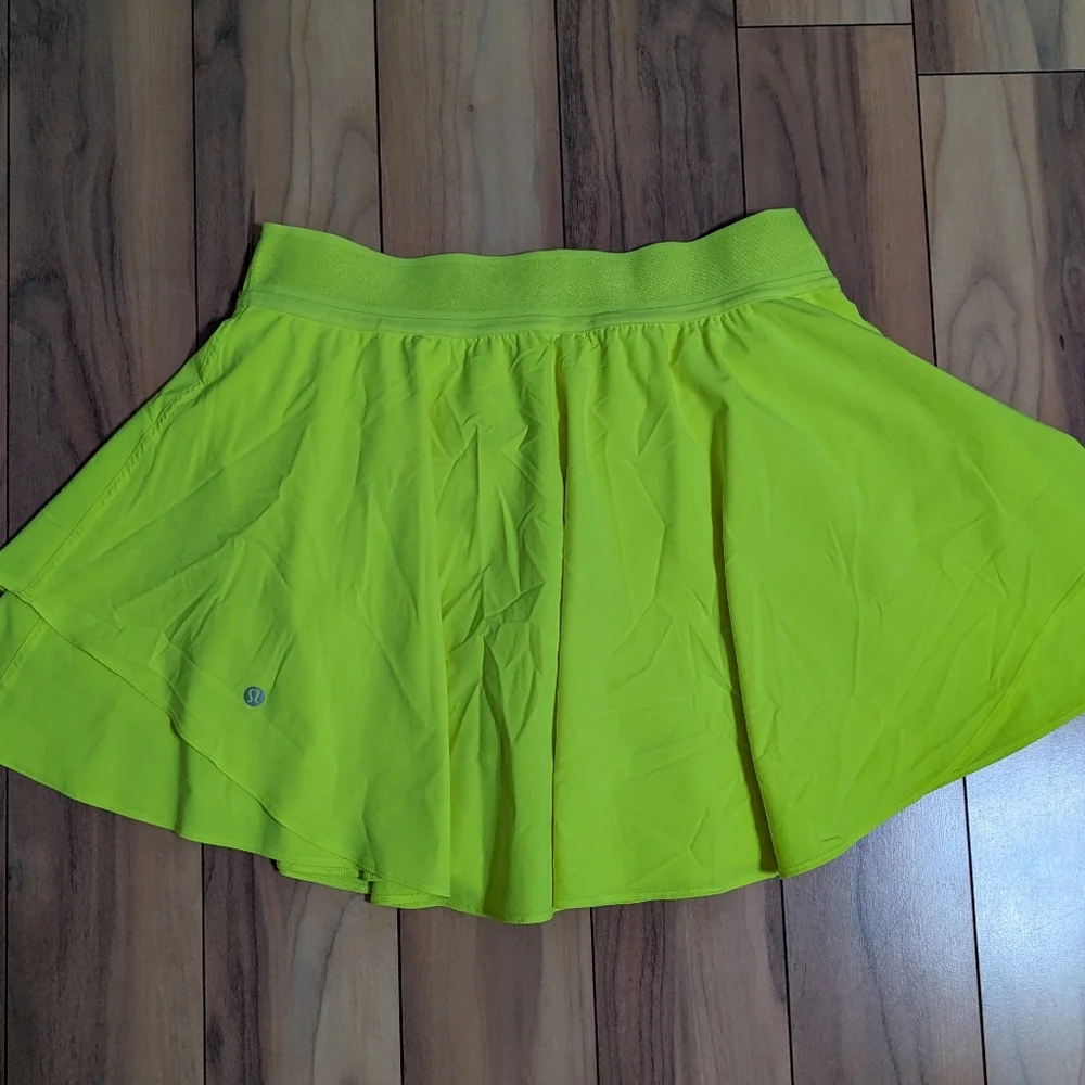 EUC! Lululemon Court Rival Skirt In Bright Yellow Size 10 - Picture 13 of 16